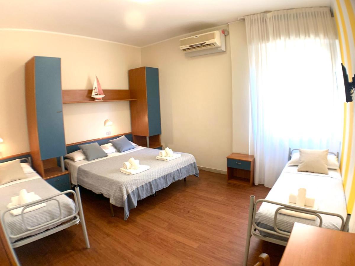 Hotel Maracaibo Rimini Bagian luar foto