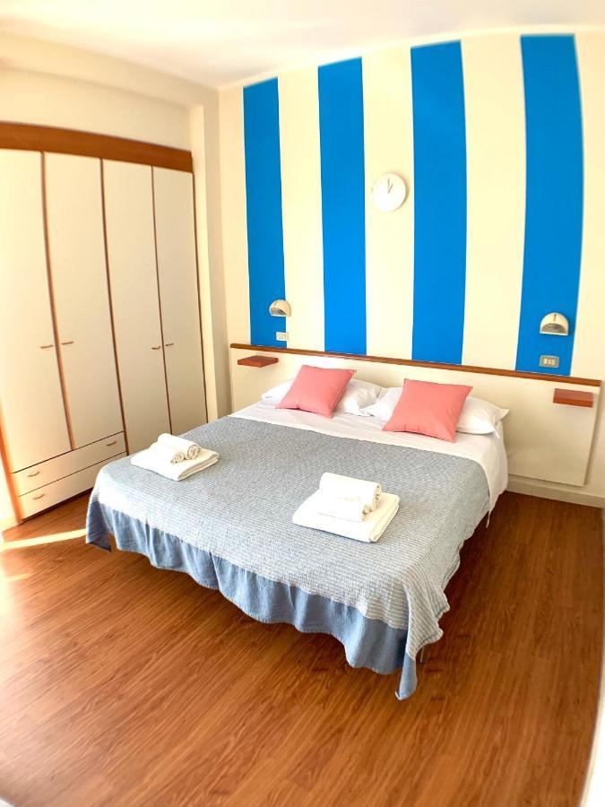 Hotel Maracaibo Rimini Bagian luar foto