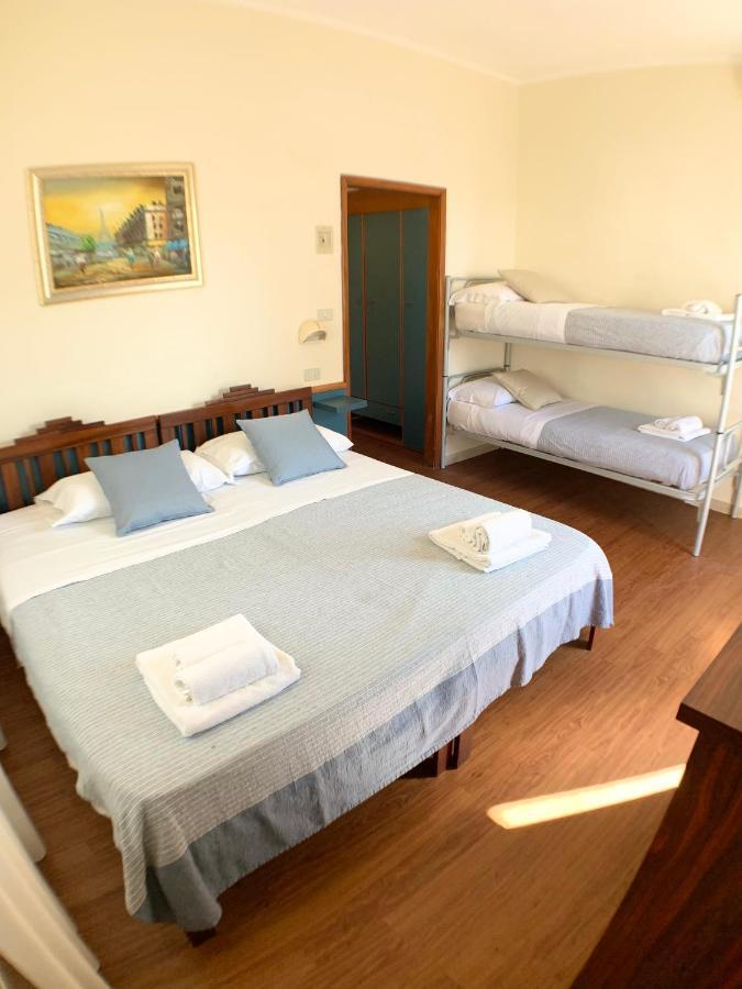 Hotel Maracaibo Rimini Bagian luar foto