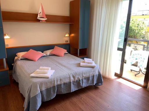 Hotel Maracaibo Rimini Bagian luar foto