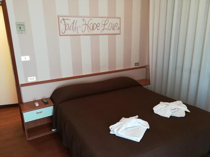 Hotel Maracaibo Rimini Bagian luar foto