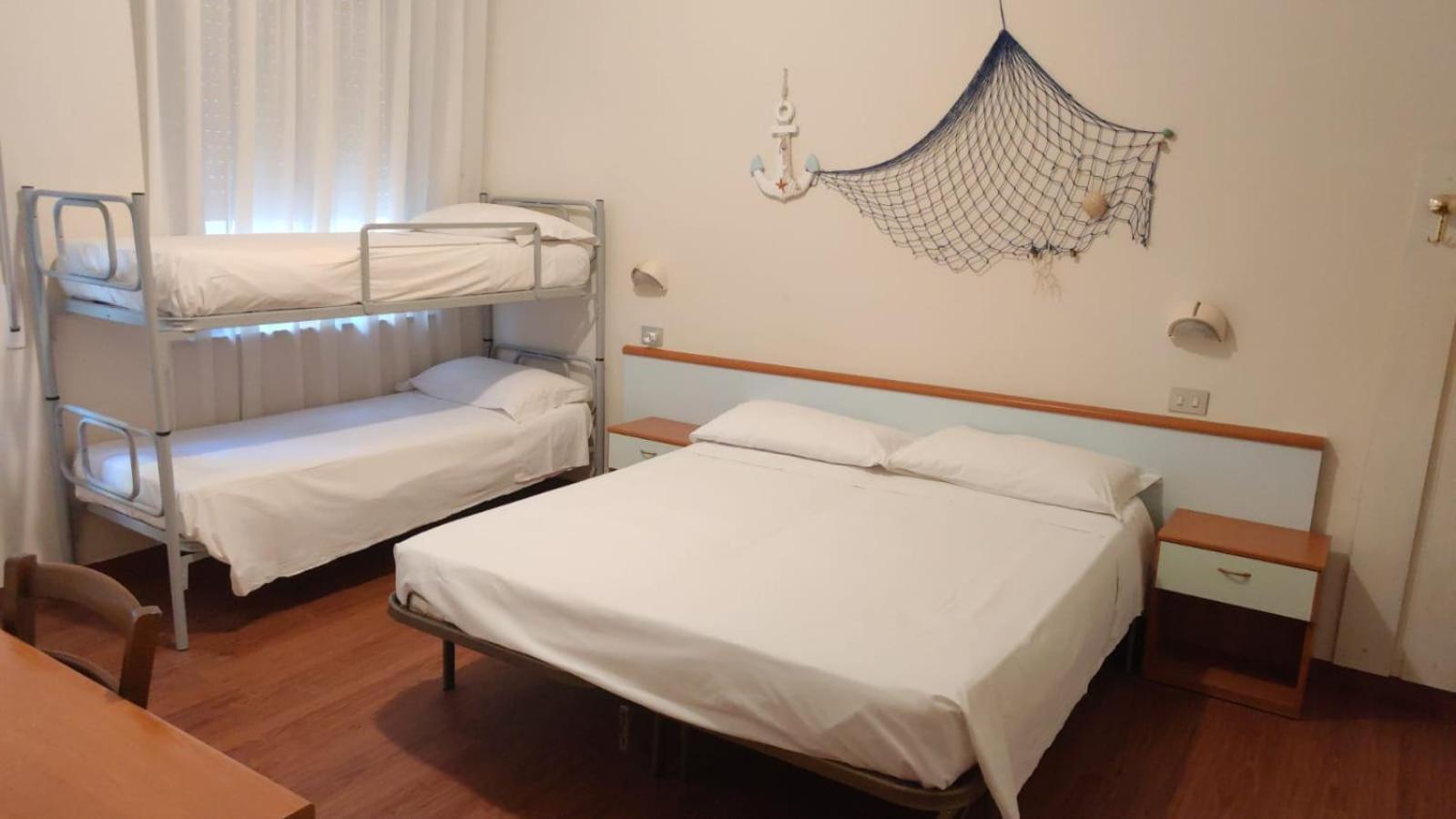 Hotel Maracaibo Rimini Bagian luar foto