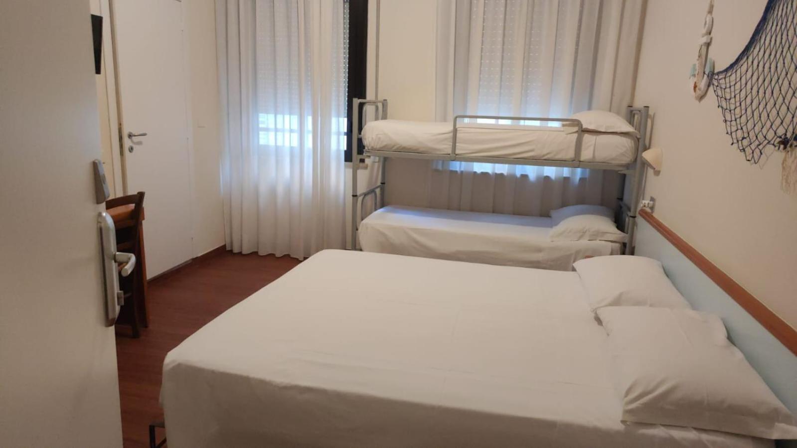 Hotel Maracaibo Rimini Bagian luar foto